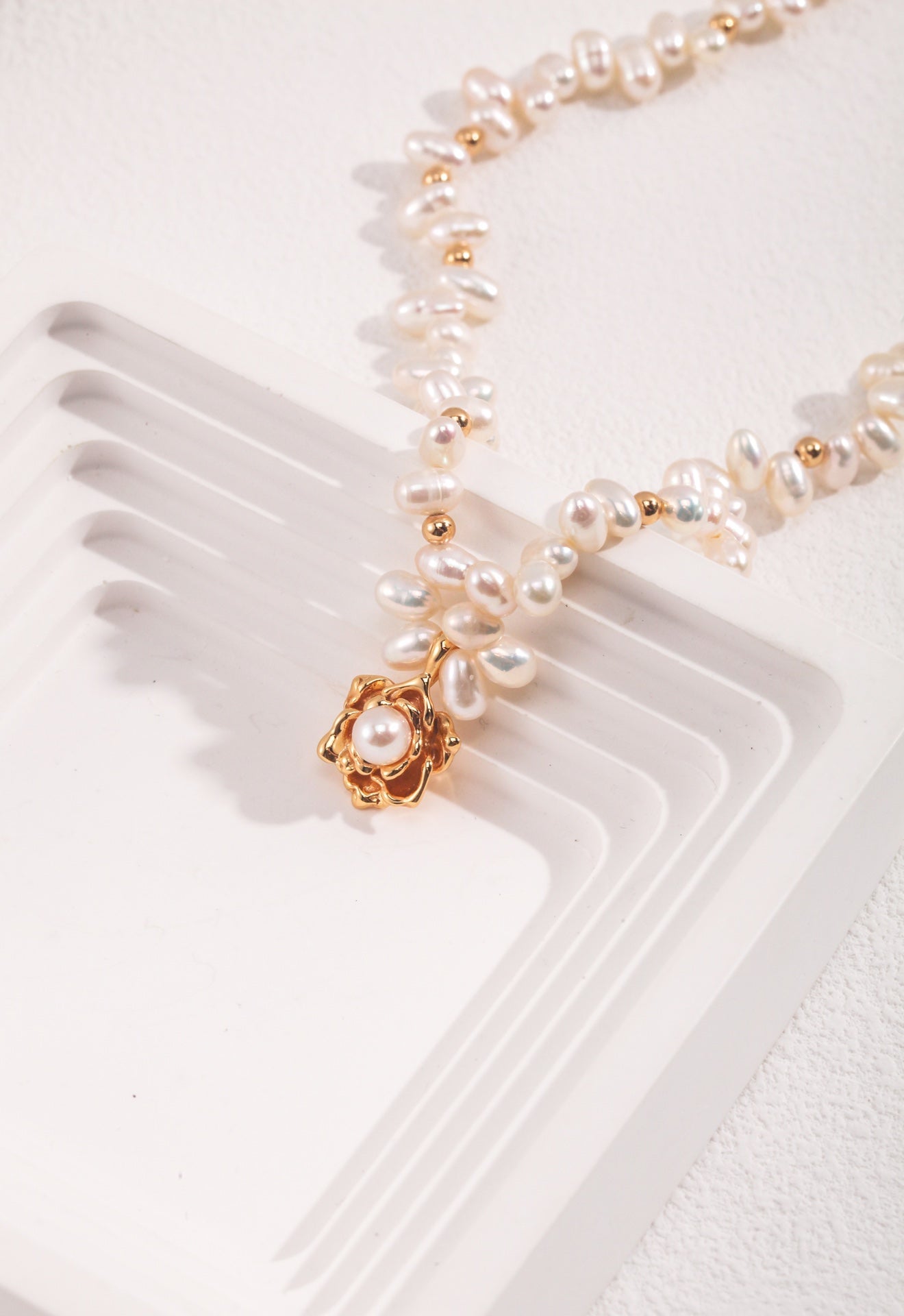 Hot Style | Camellia Pearl Necklace(OR0100)