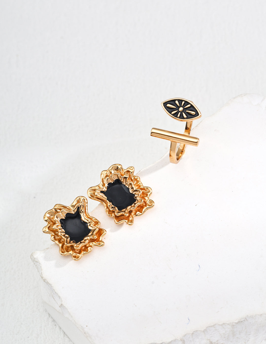 Simple Black Drop Glaze Earrings(E01113-2)