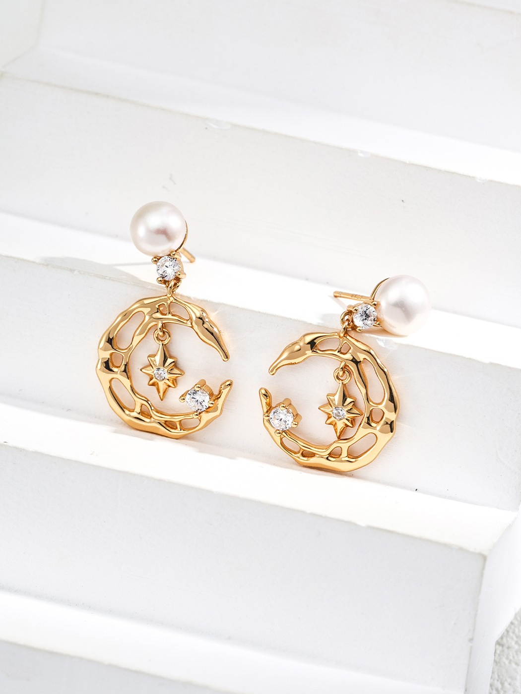 Design Natural Pearl Zircon Earrings(E01250-2)