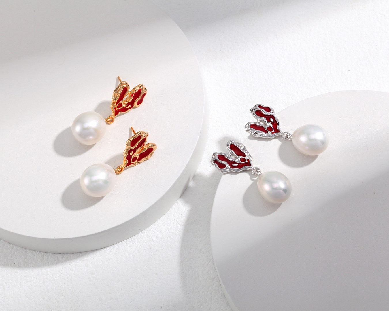 HEART-SHAPED Haped Glaze Drop Pearl Earrings(YE0097)